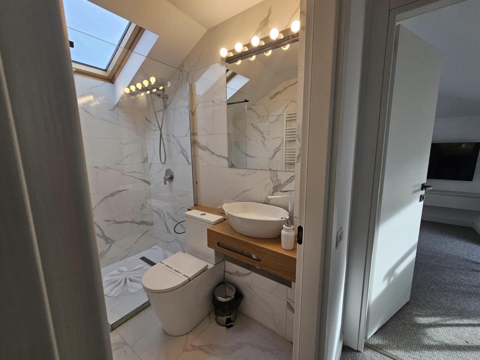 פרדיאל Camere De Inchiriat Igloo מראה חיצוני תמונה